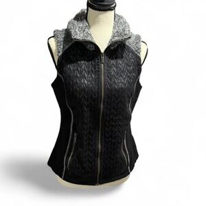 Wooly‎ Bully Wear Fearless Black Quilted Sherpa Zip Vest — Women's Small